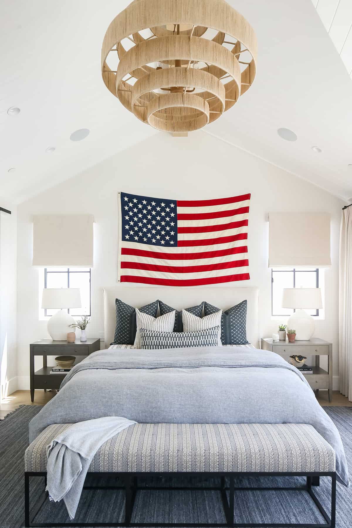 beach-style-bedroom