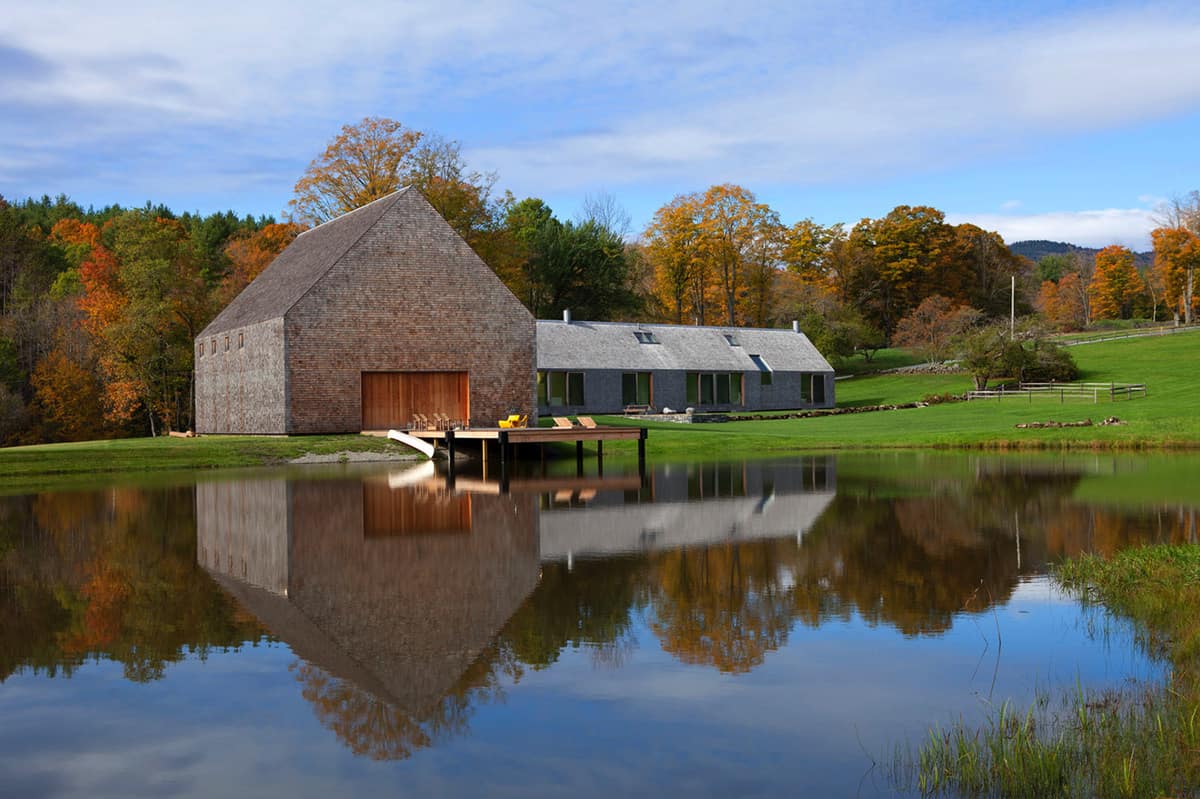 modern-farmhouse-exterior
