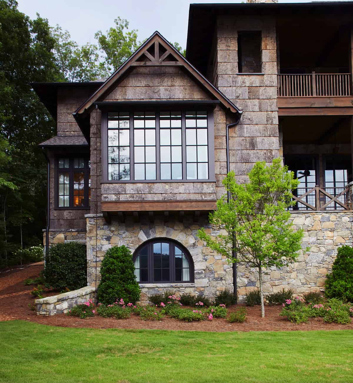 transitional-home-exterior