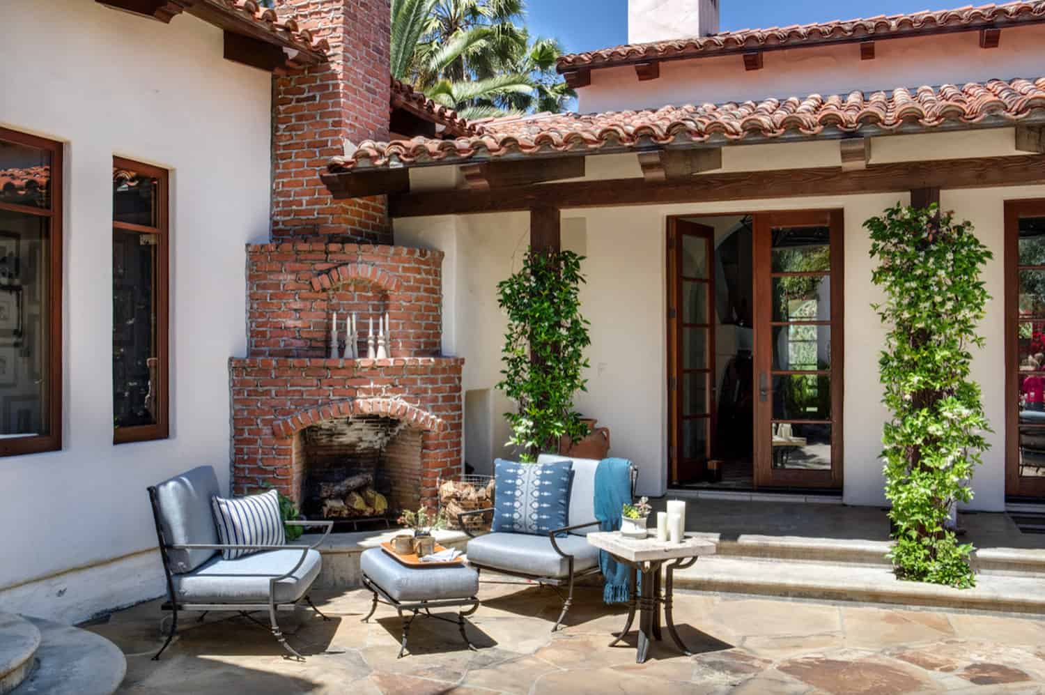 mediterranean-patio