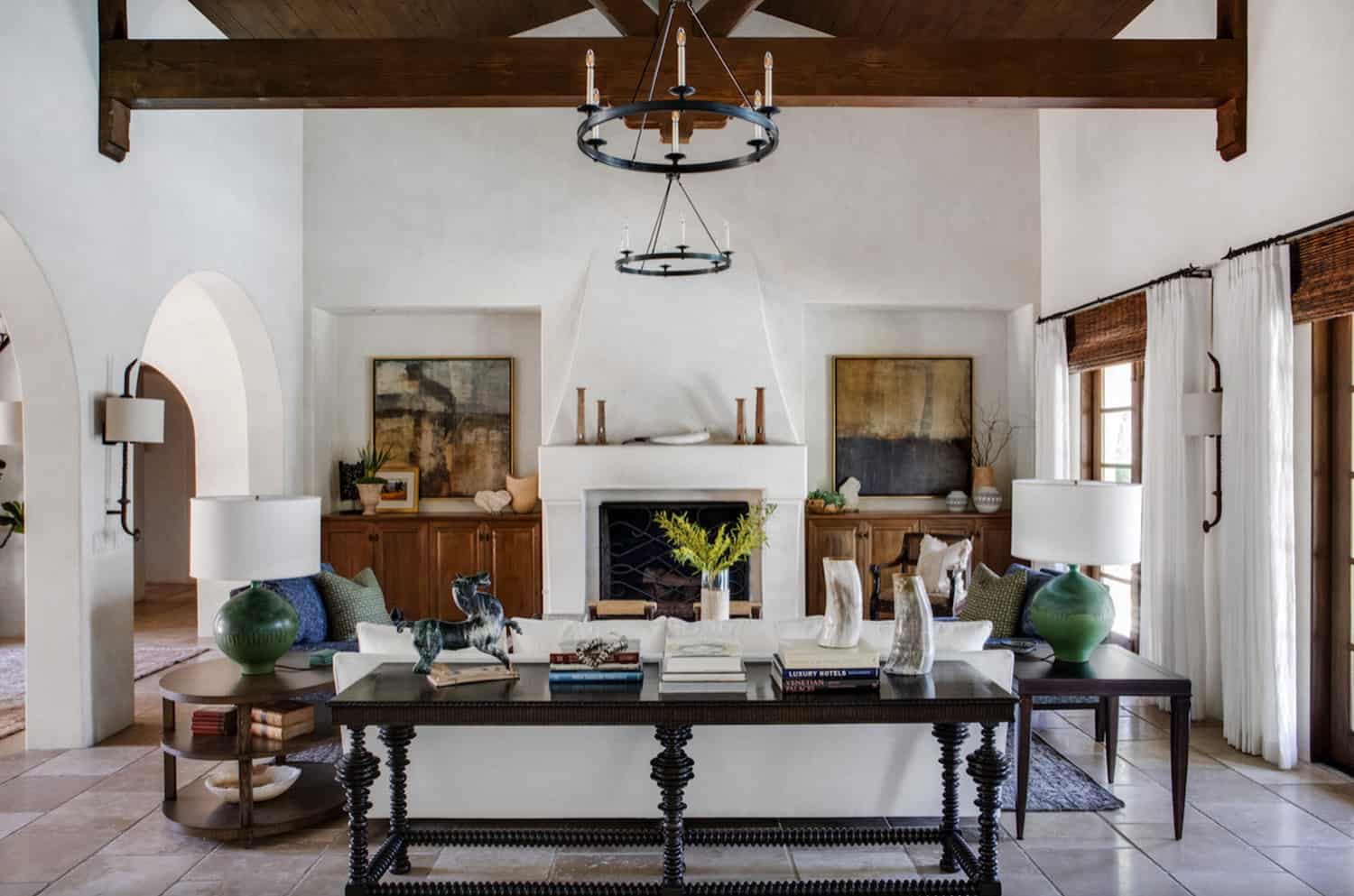 mediterranean-living-room