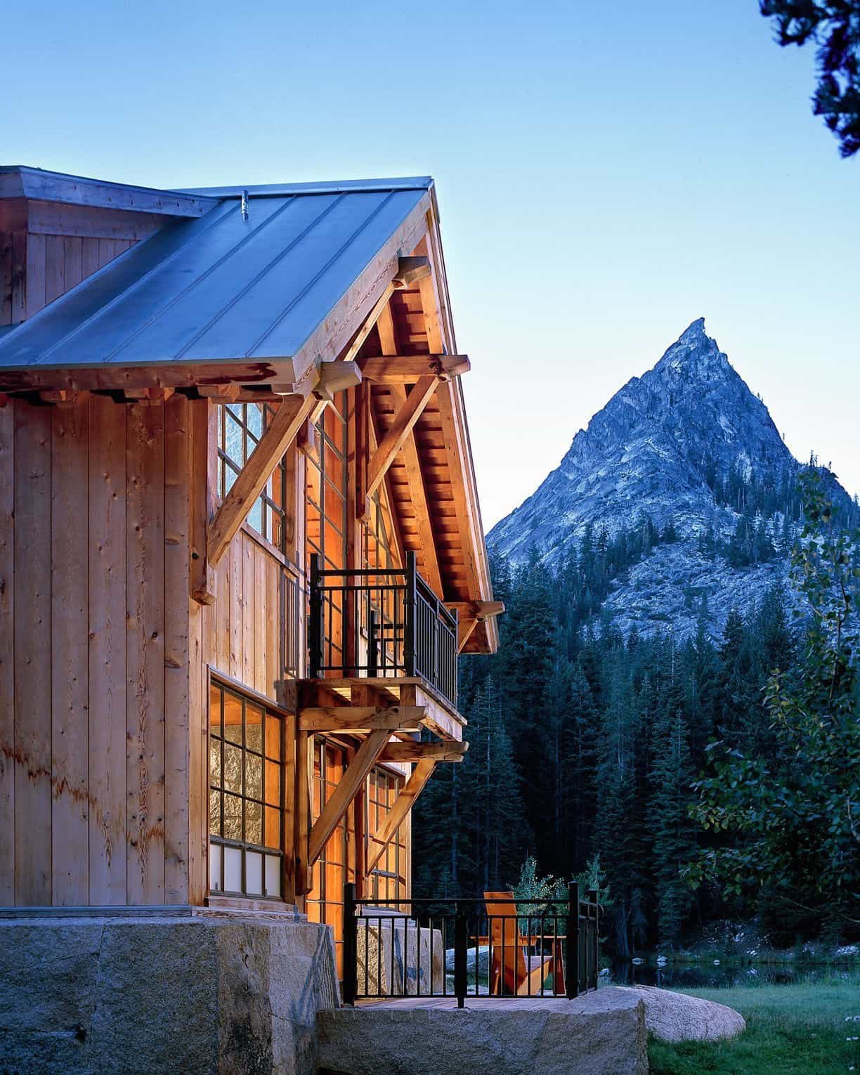 wilderness-mountain-cabin-exterior