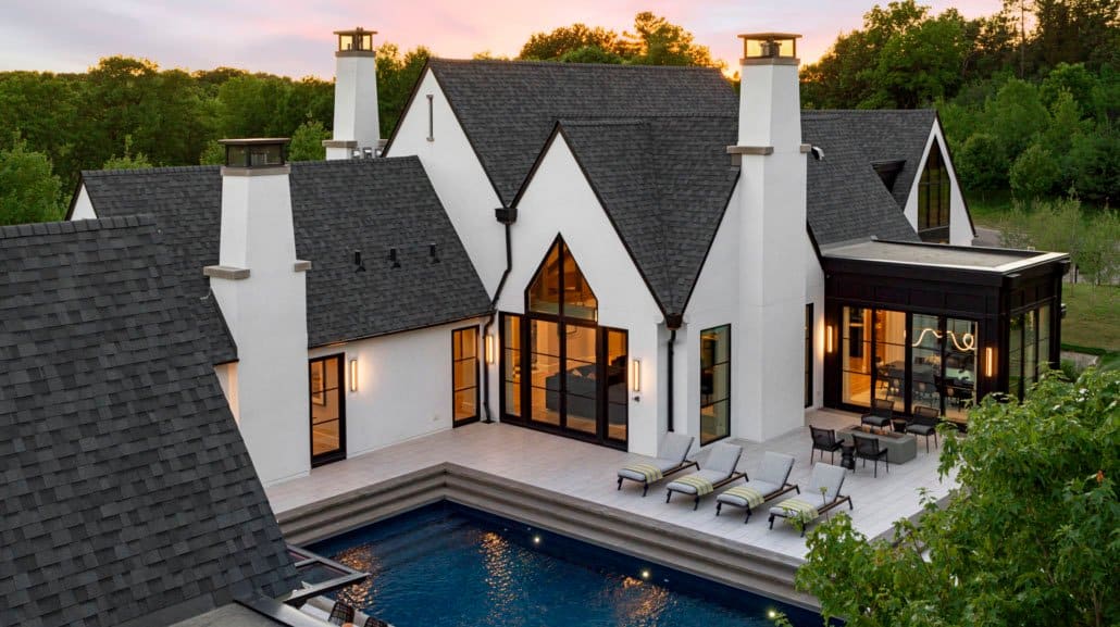 modern-european-luxury-home-exterior-night