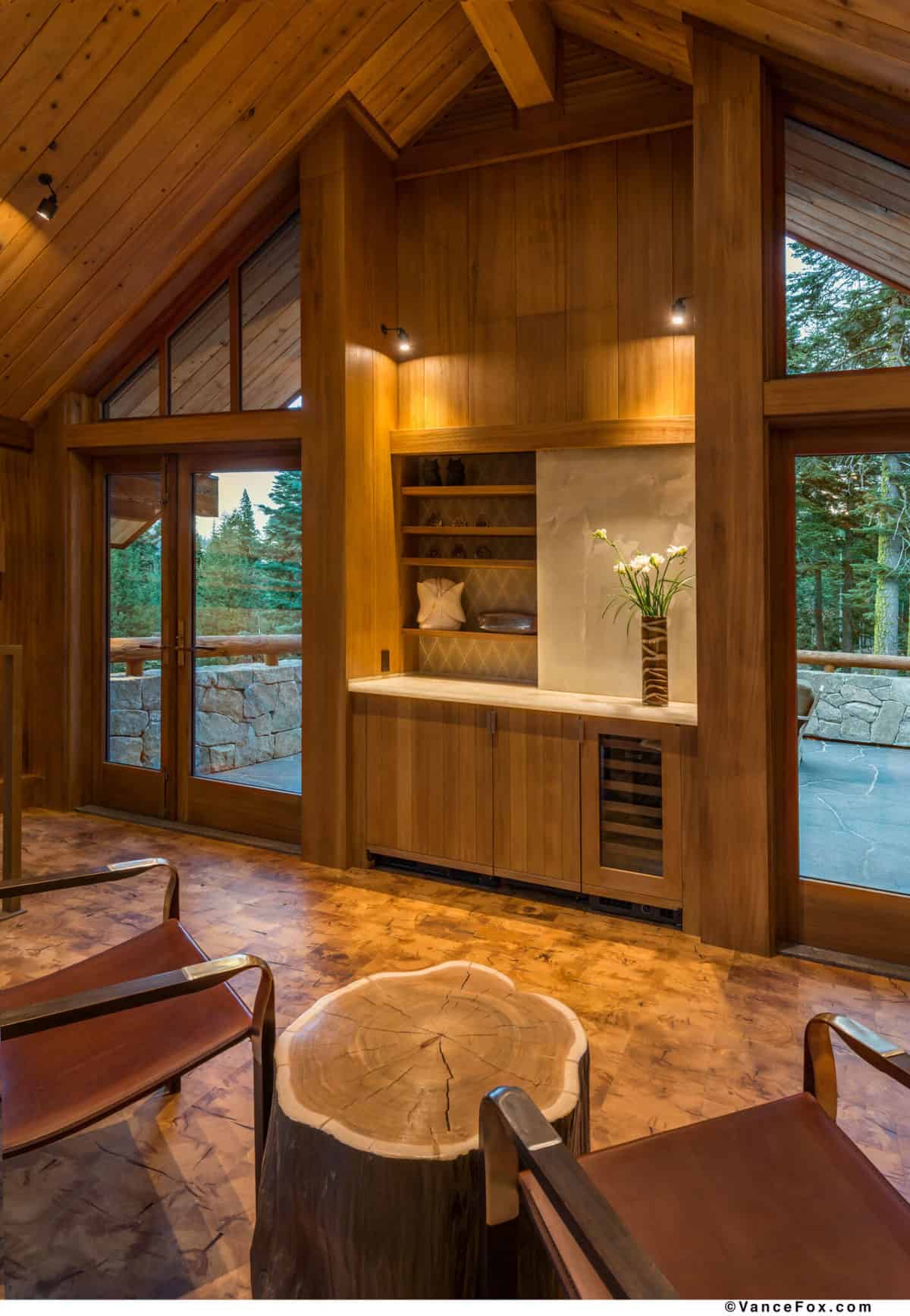 Tour this midcentury mountain retreat with astounding views in Tahoe