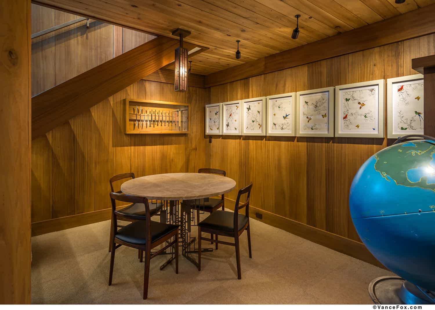 midcentury-modern-basement-family-room