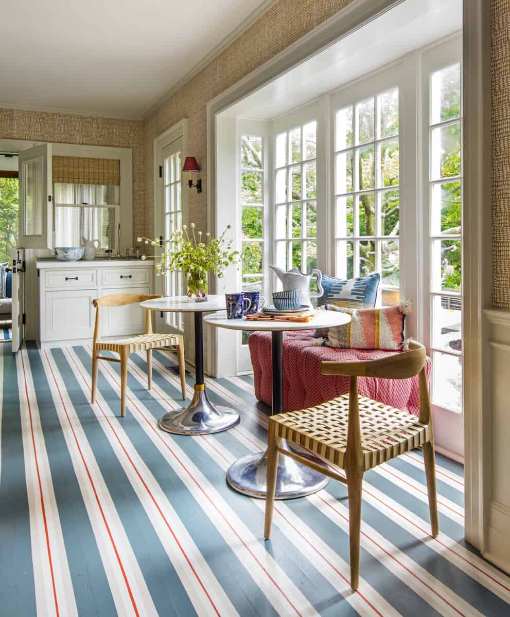 cottage-kitchen-breakfast-nook-with-a-large-window