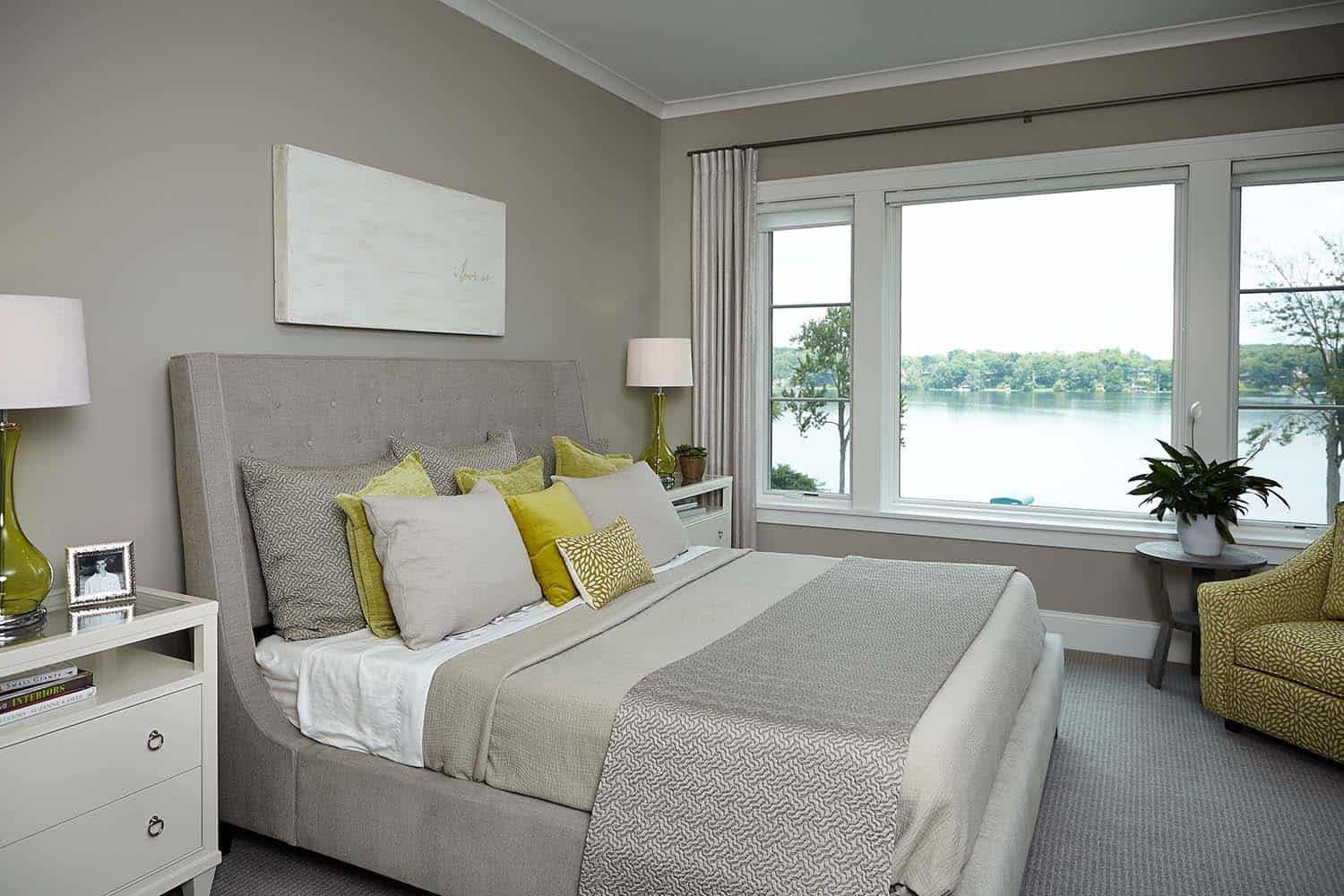 michigan-lake-house-traditional-bedroom