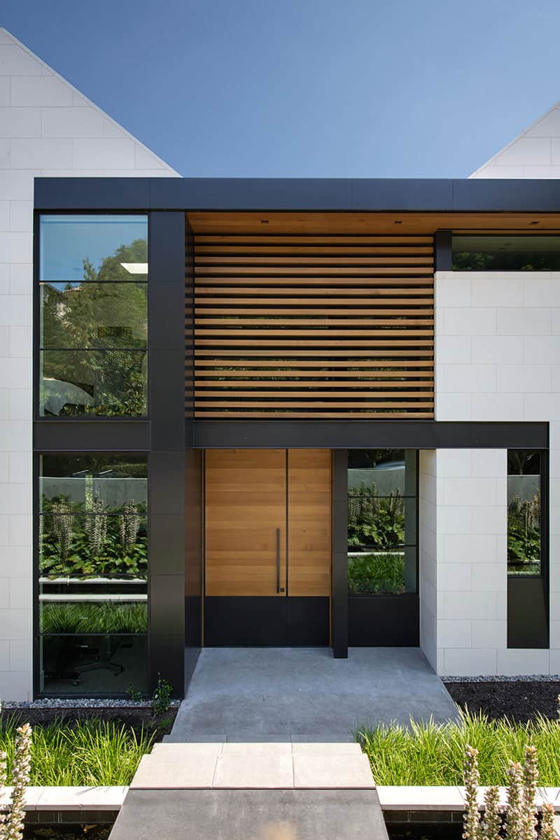 contemporary-lake-house-entry