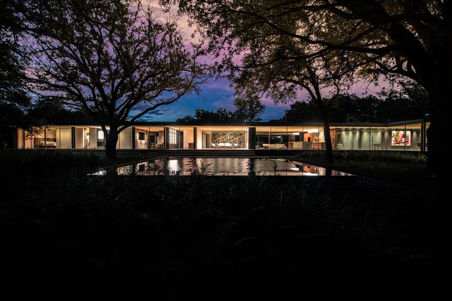 modern-home-exterior-night