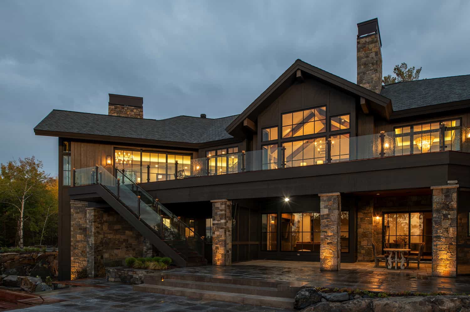 mountain-modern-style-home-exterior