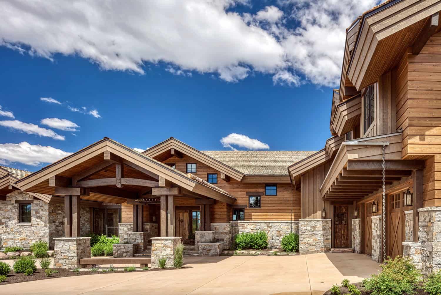 rustic-mountainside-retreat-utah-exterior