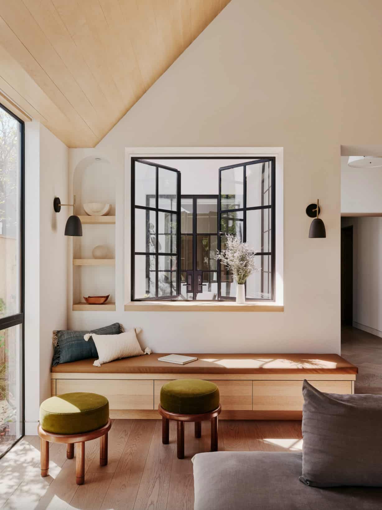 contemporary-window-seat