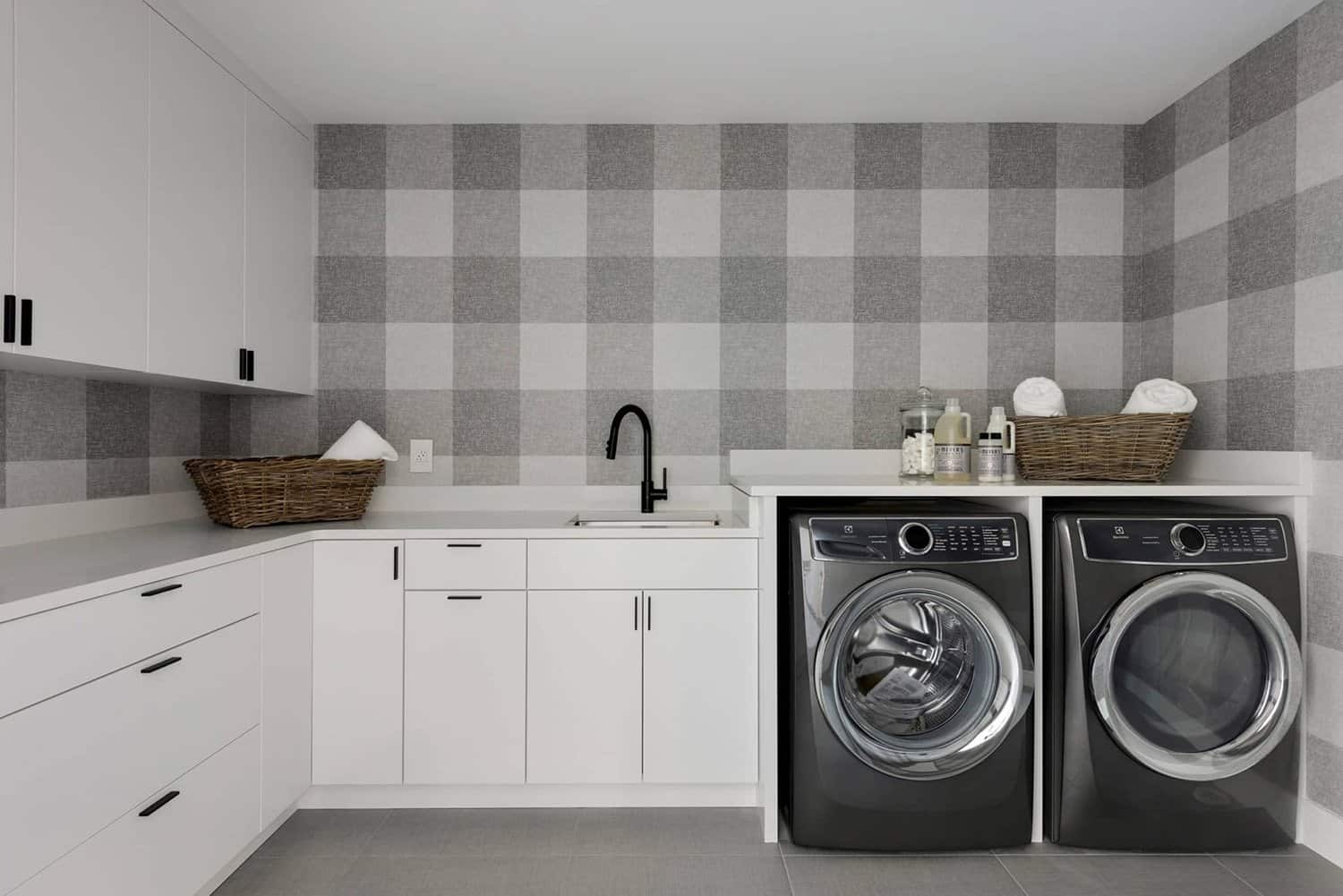 modern-laundry-room