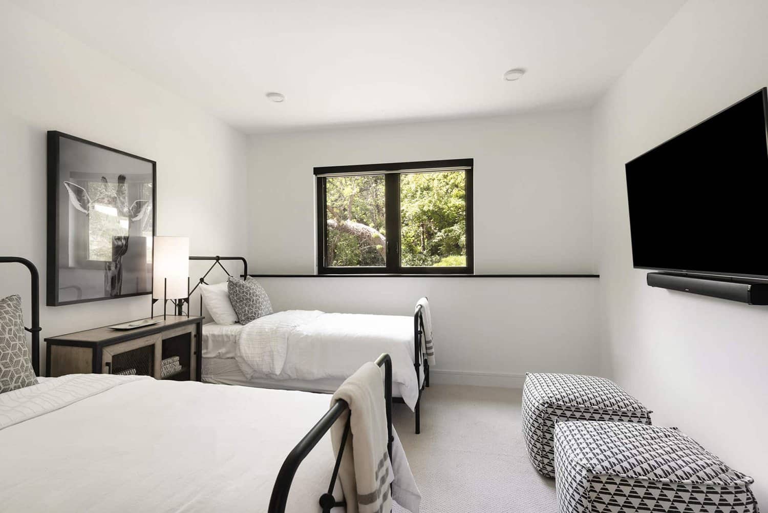 modern-bedroom