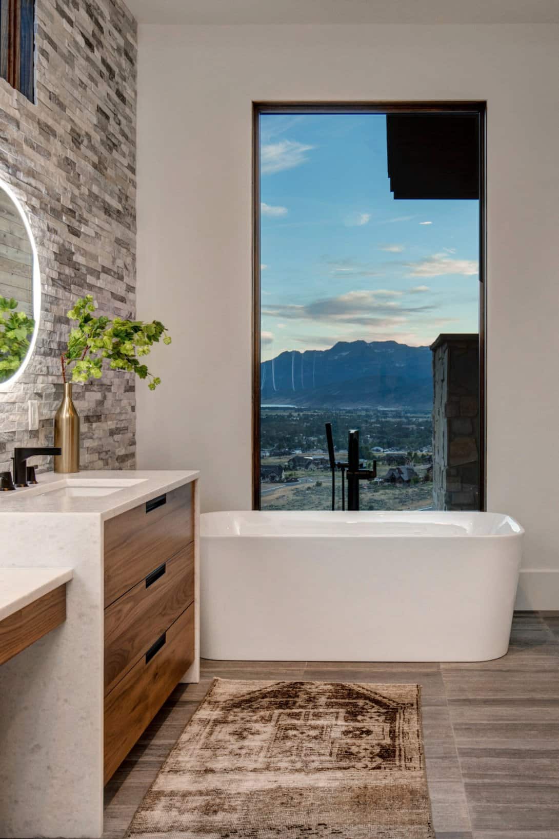 modern-master-bathroom