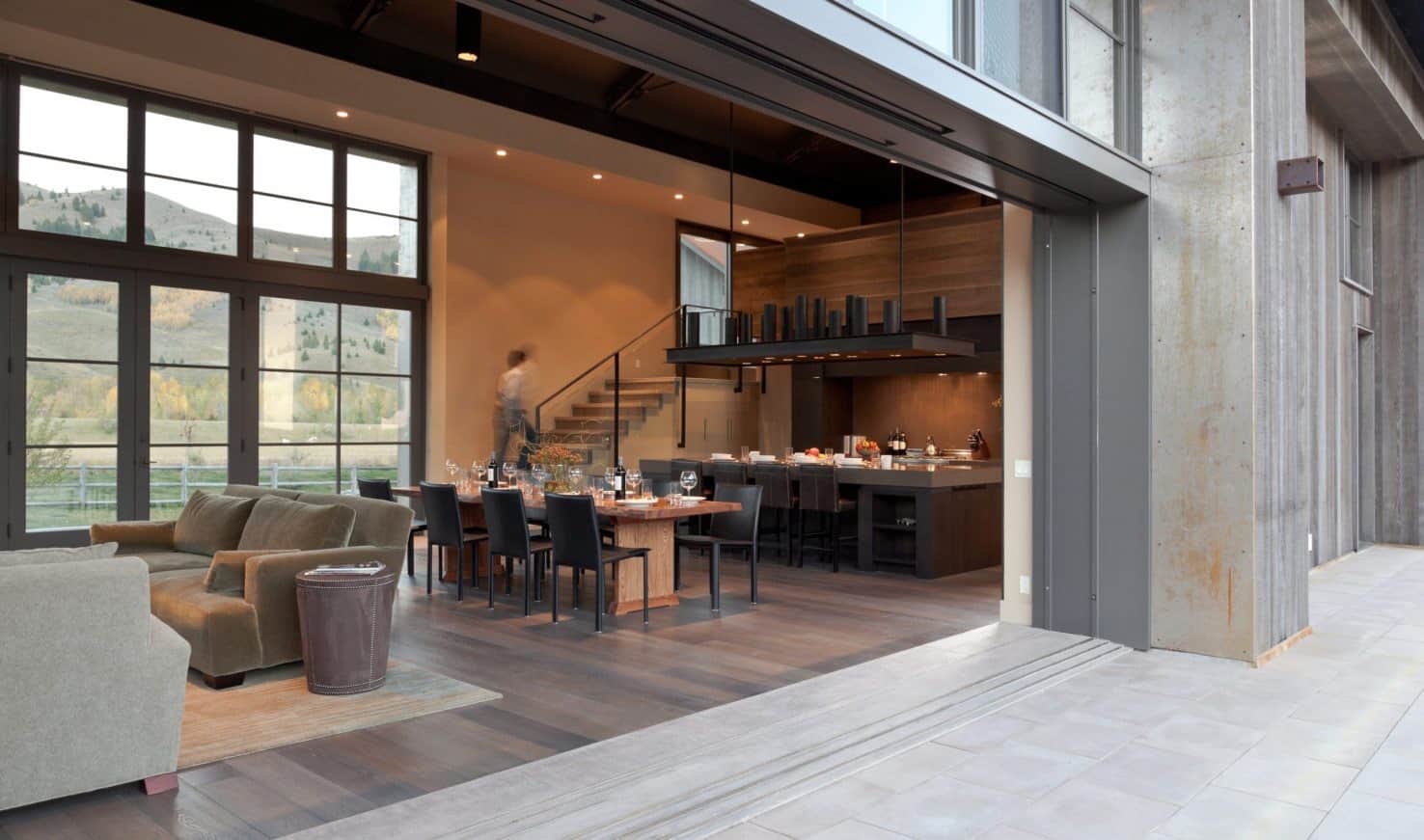 mountain-modern-farmhouse-exterior
