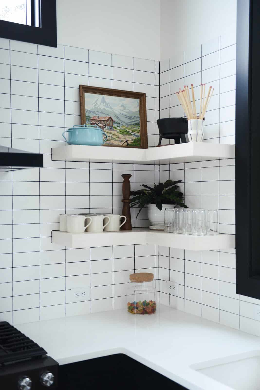 alpine-chalet-kitchen