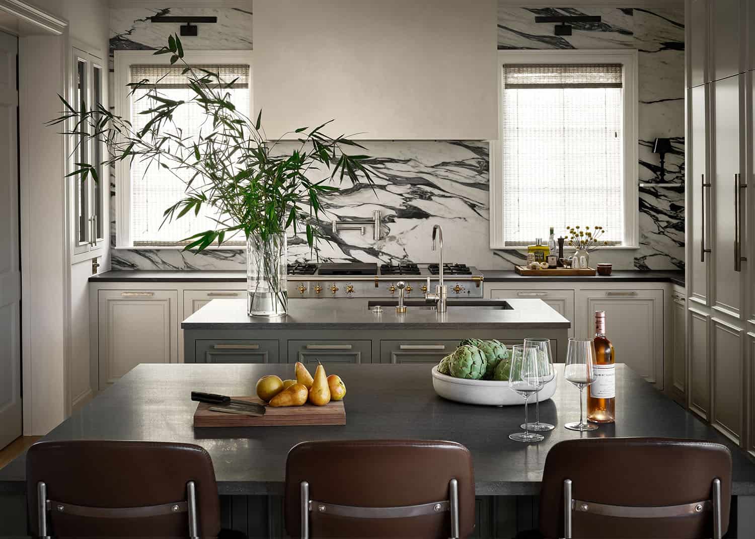 traditional-style-kitchen