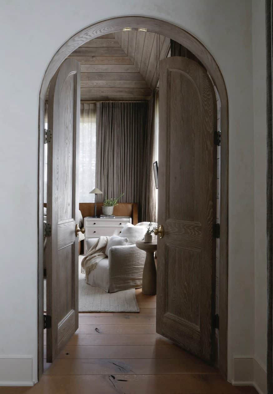 rustic-modern-hall