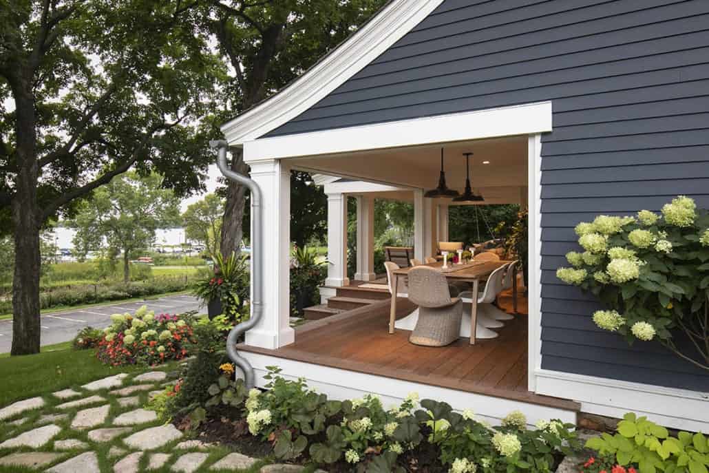 lake-cottage-screened-porch-minnesota
