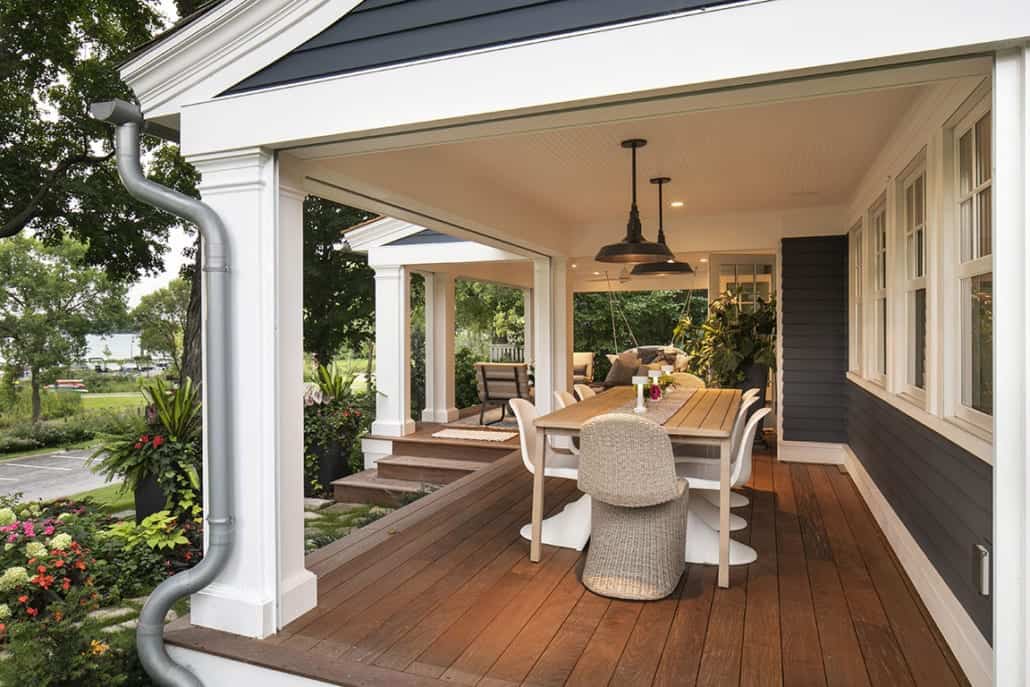 lake-cottage-screened-porch-minnesota