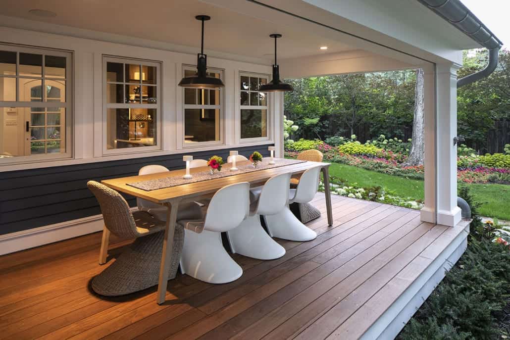 lake-cottage-screened-porch-minnesota