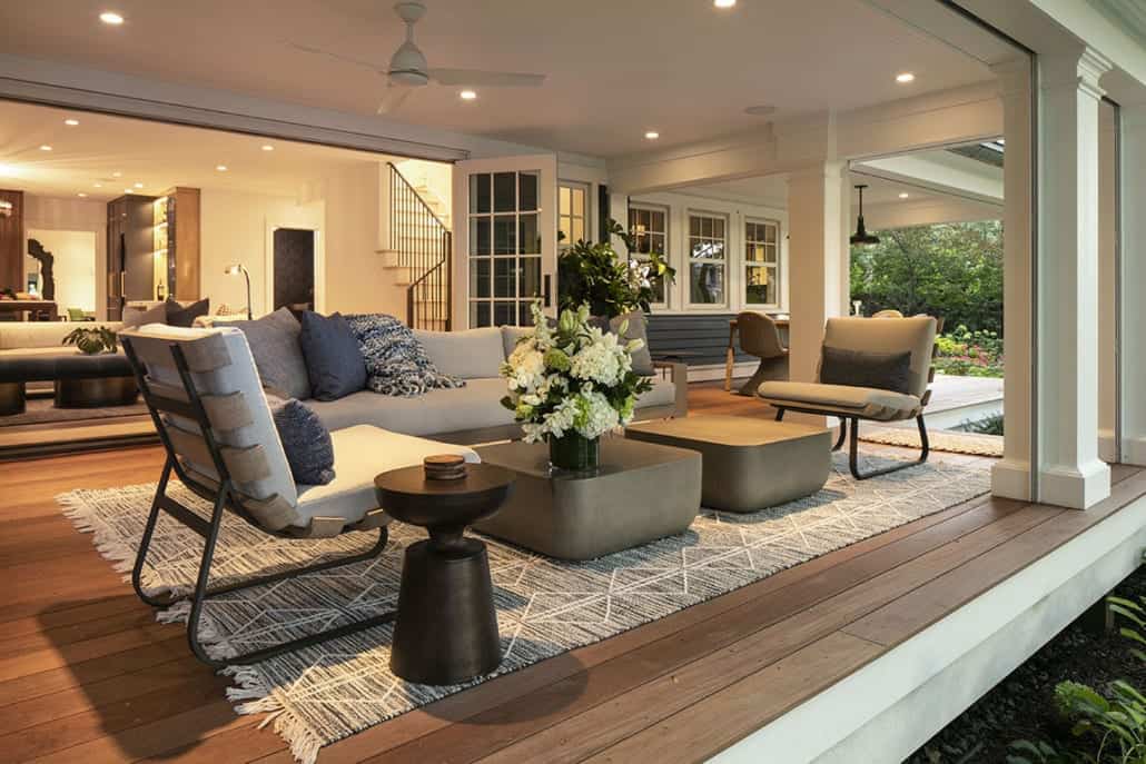 lake-cottage-screened-porch-minnesota
