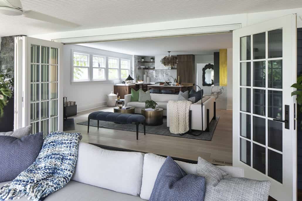 sophisticated-modern-living-room