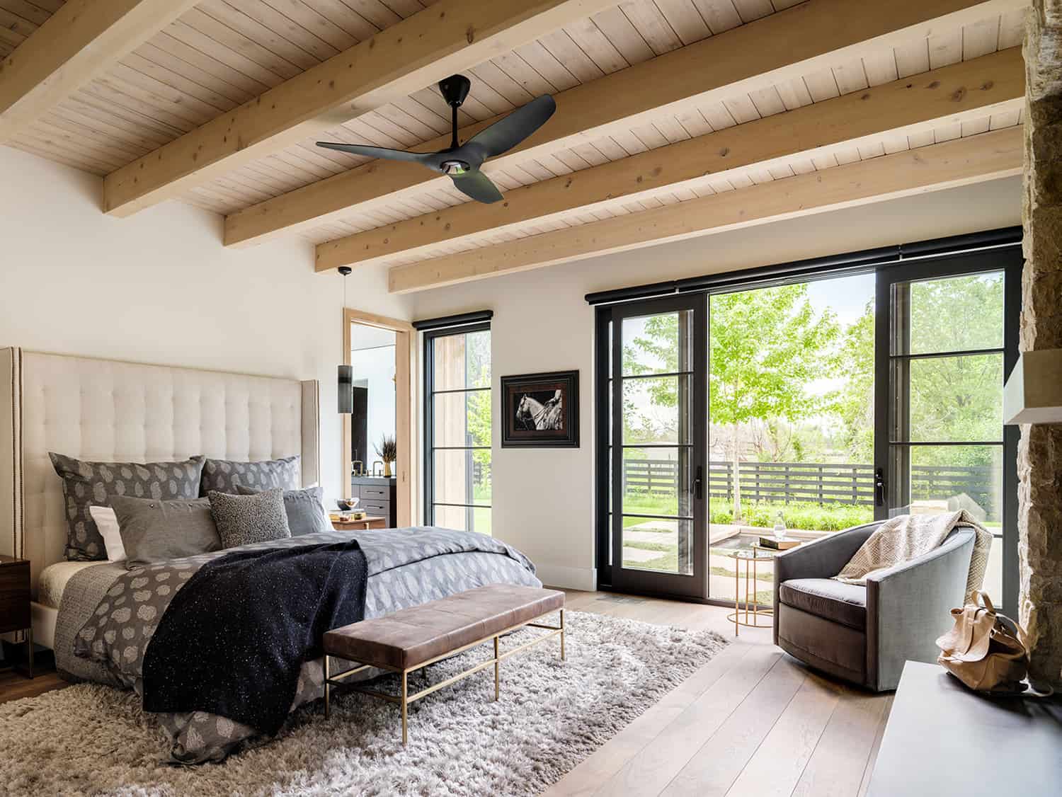 contemporary-bedroom