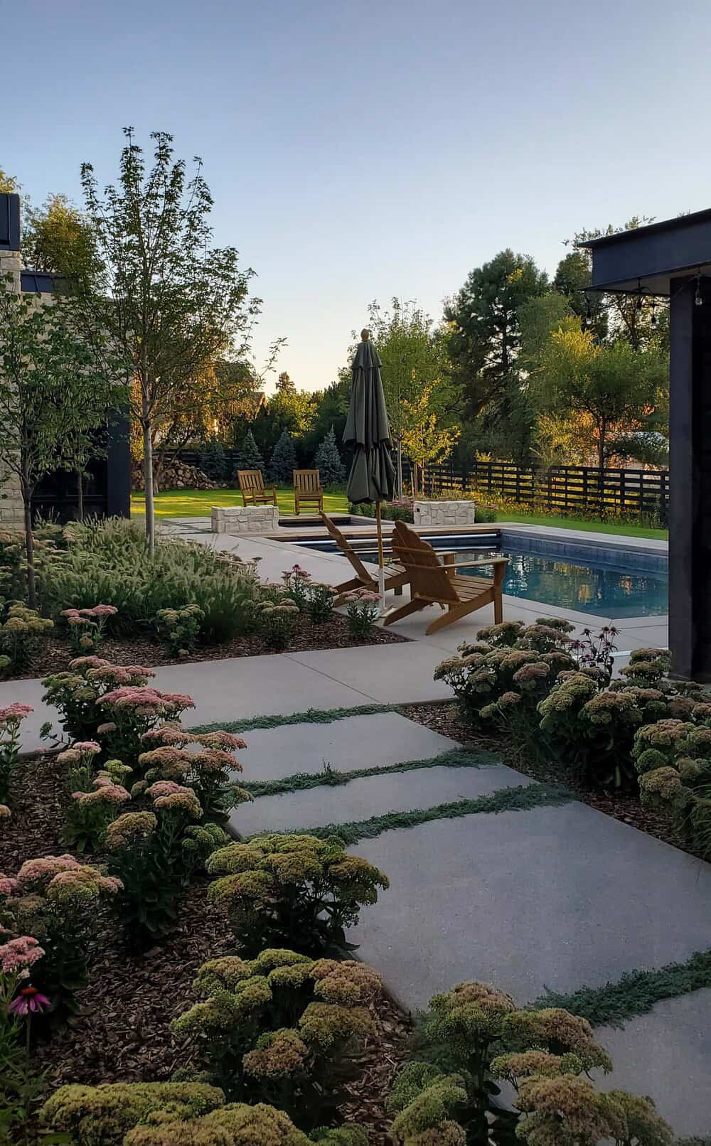 contemporary-pathway-to-swimming-pool-dusk