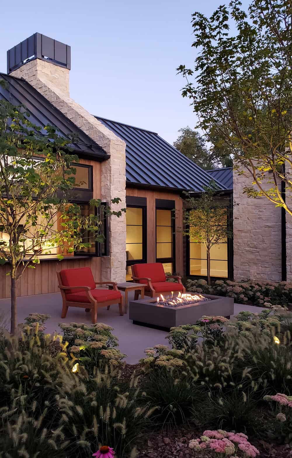 contemporary-home-patio-dusk