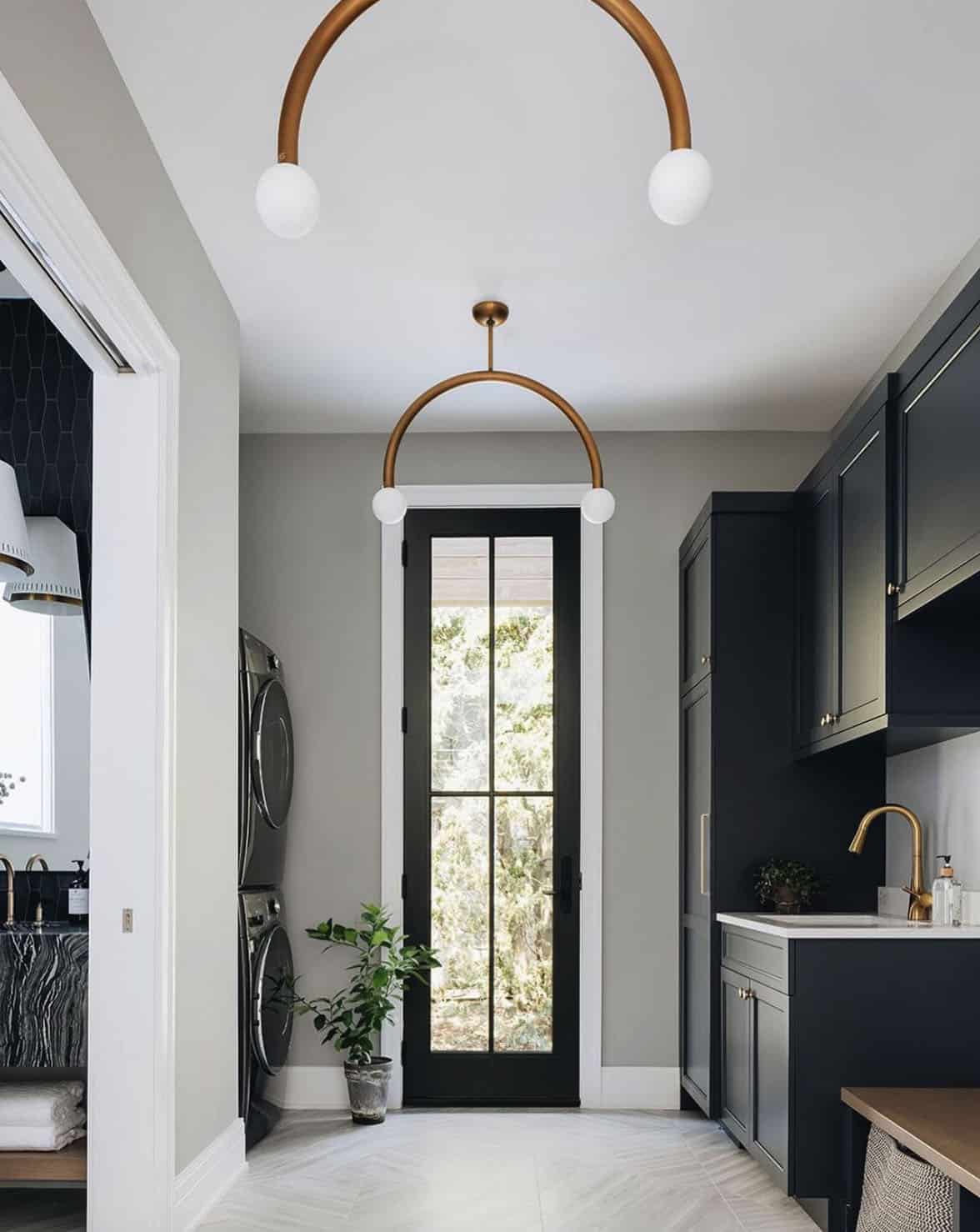 modern-mudroom