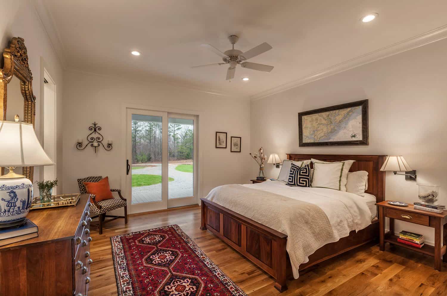 modern-farmhouse-bedroom