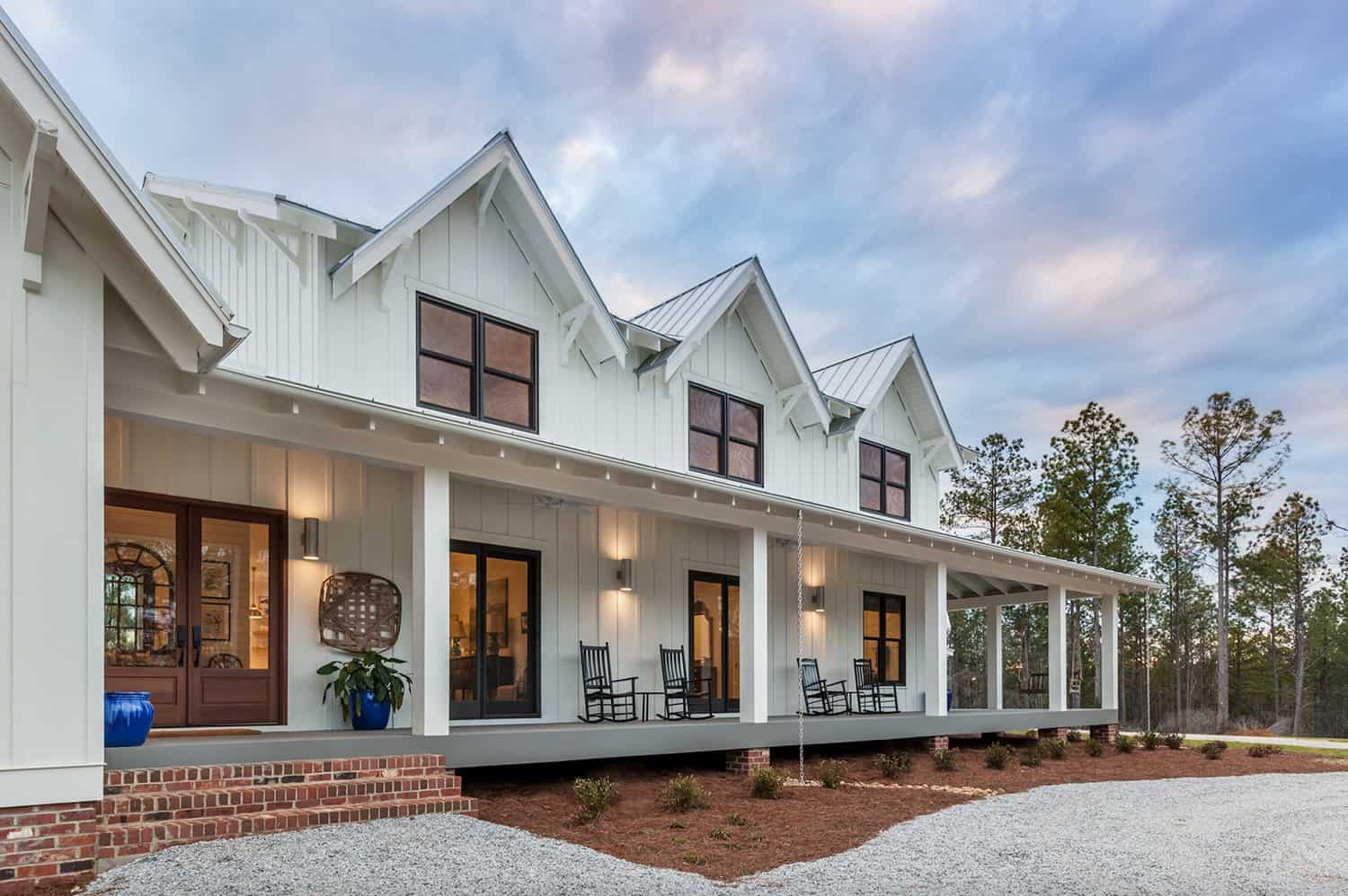 modern-farmhouse-home-exterior-south-carolina