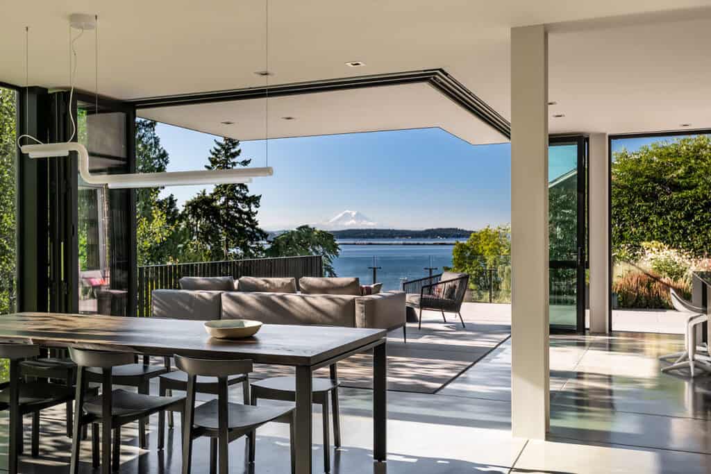 Step inside this luminous modern home with treehouse vibes in Seattle