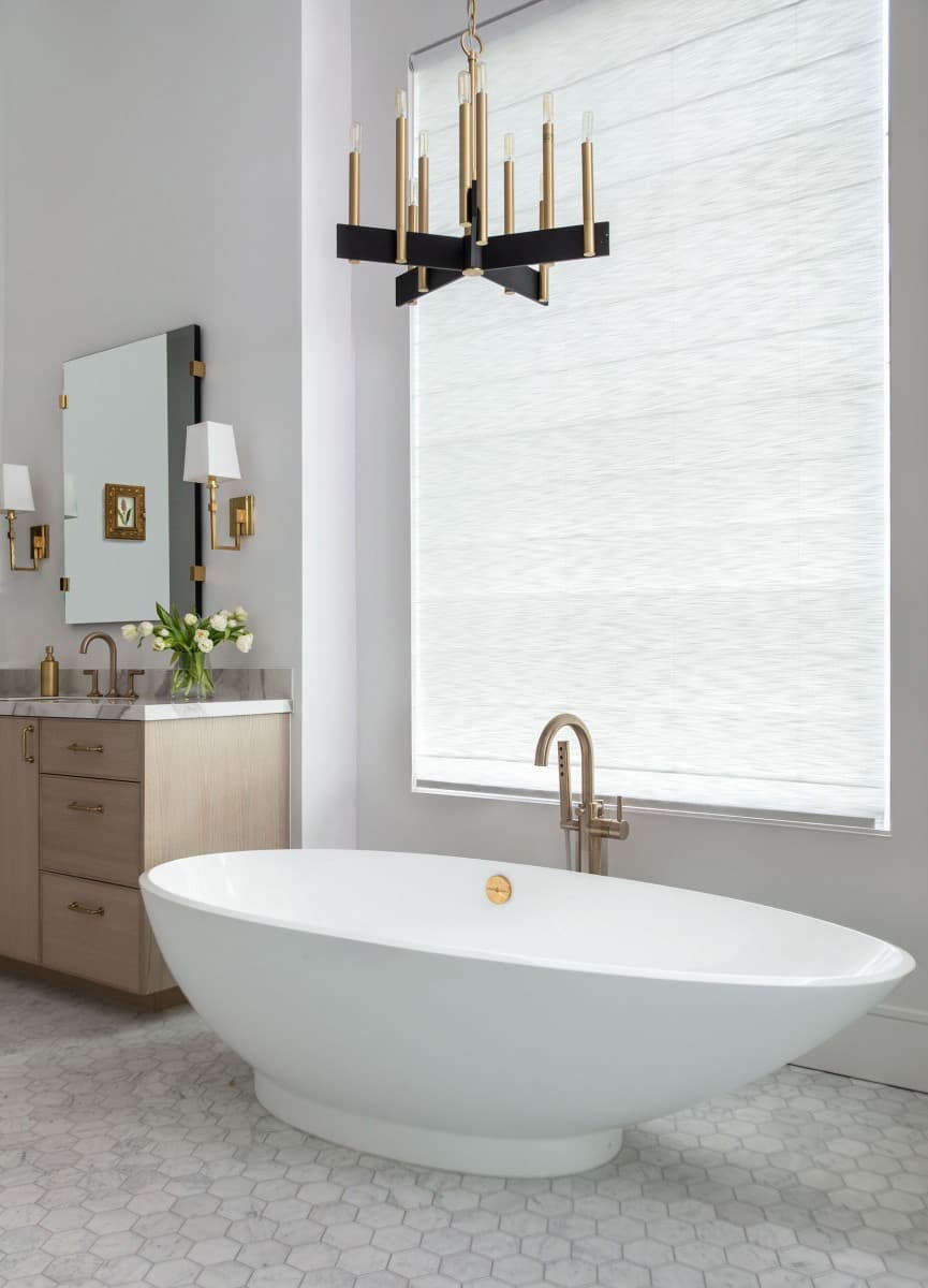 transitional-bathroom-tub