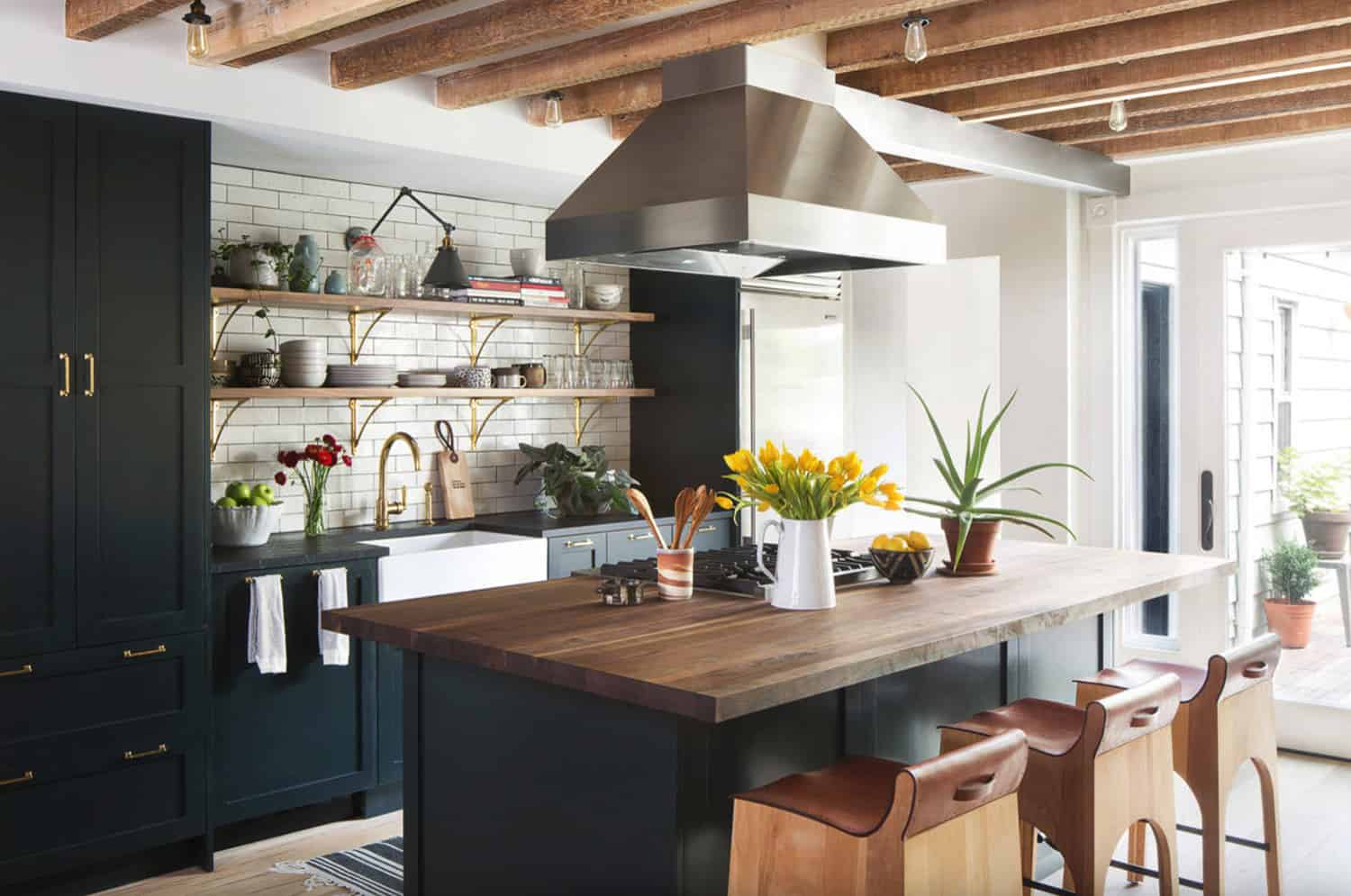 transitional-style-kitchen