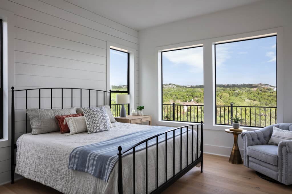A cliffside modern farmhouse with awesome views over Texas Hill Country