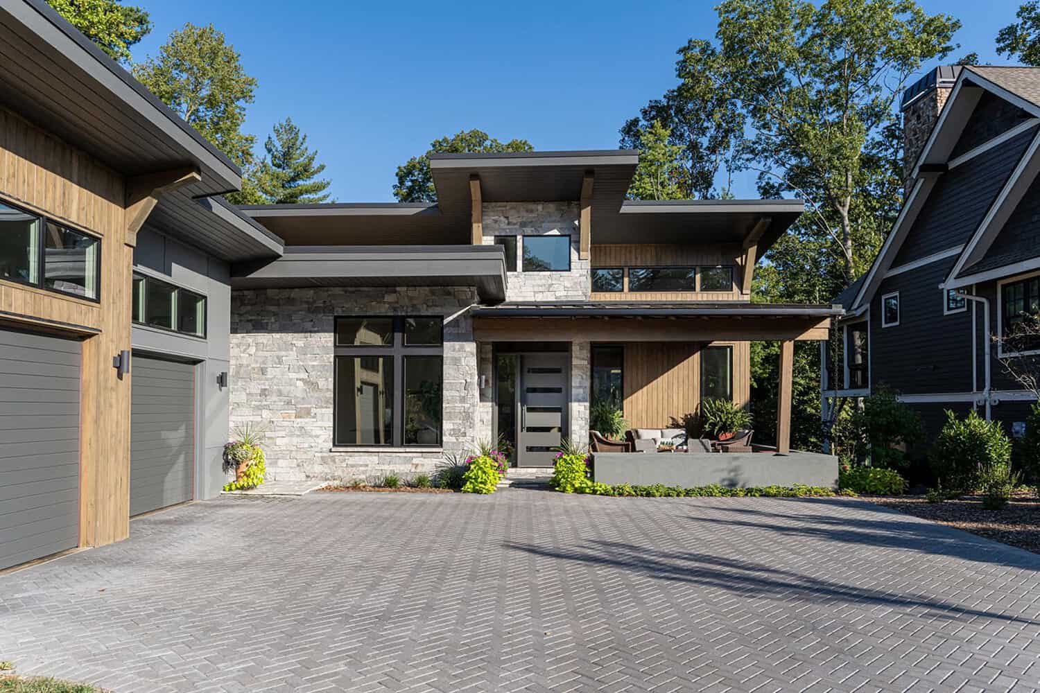 contemporary-home-exterior