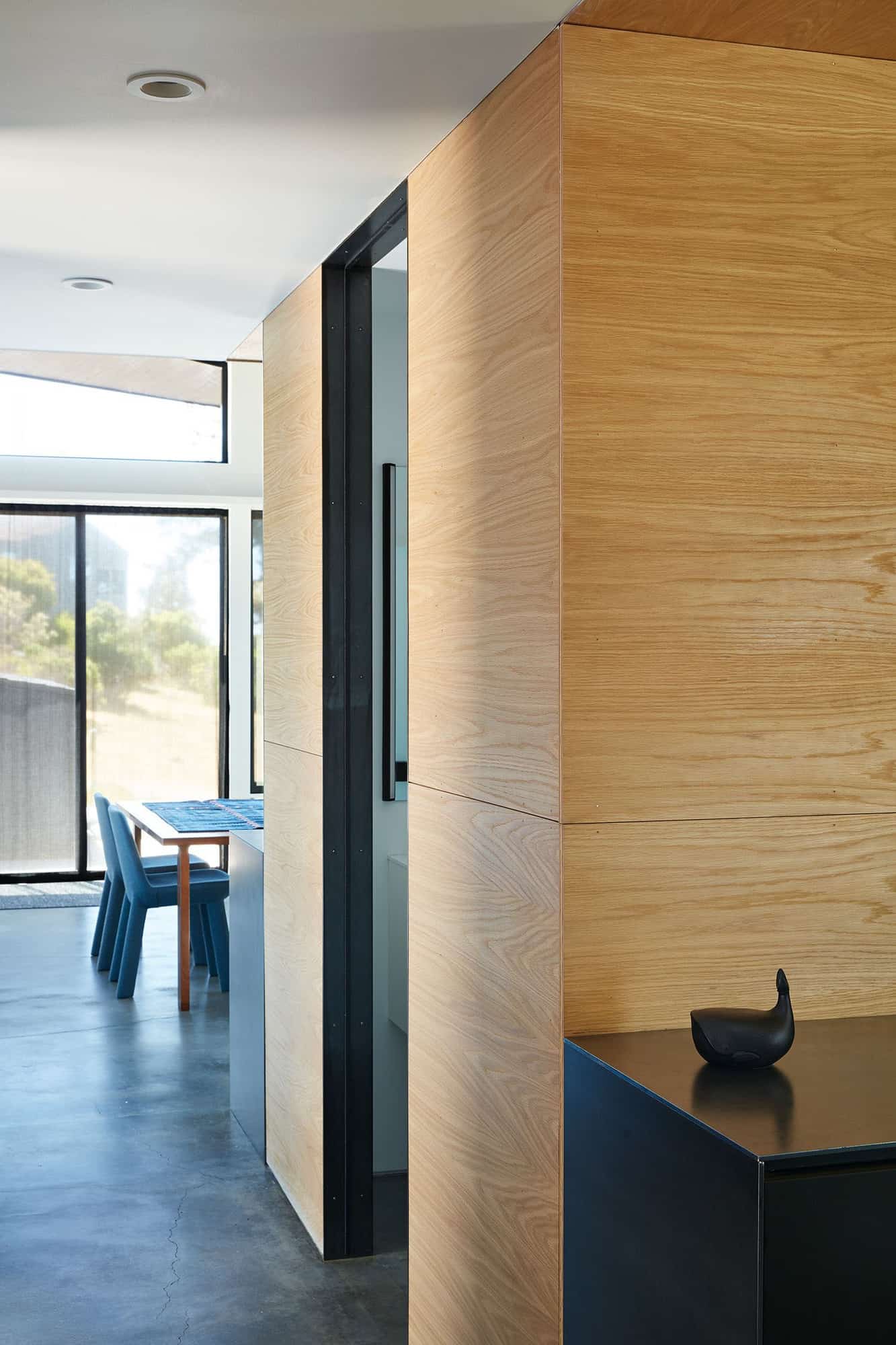 minimal-modern-hall