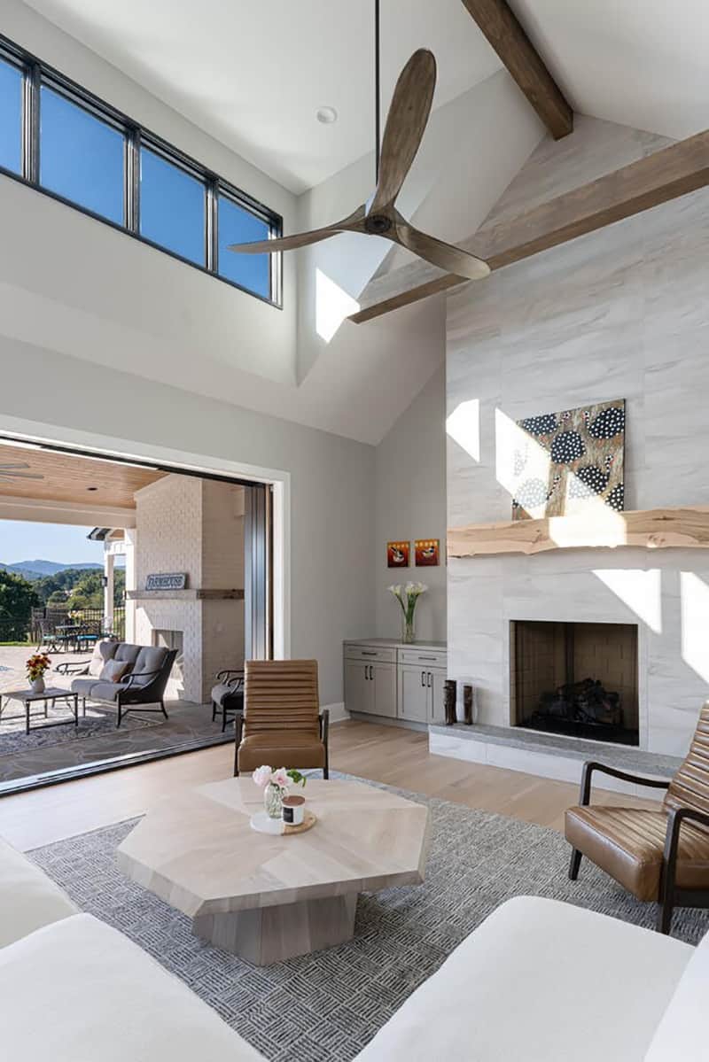 modern-farmhouse-style-living-room