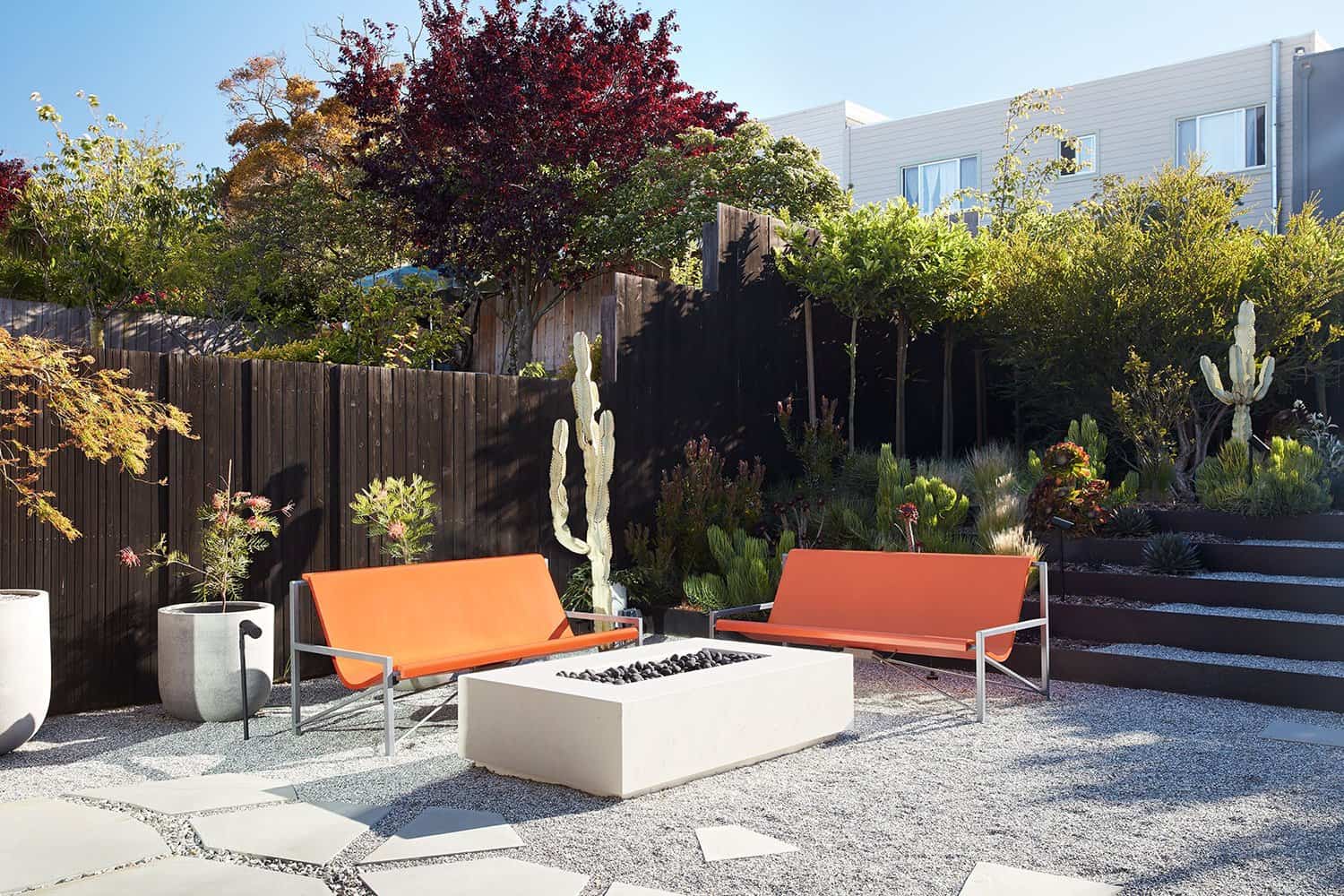 modern-home-patio