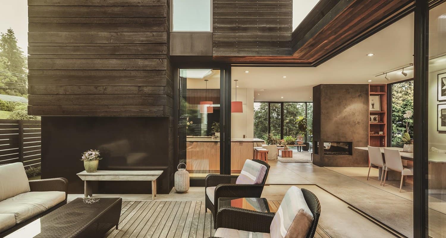 contemporary-home-outdoor-courtyard