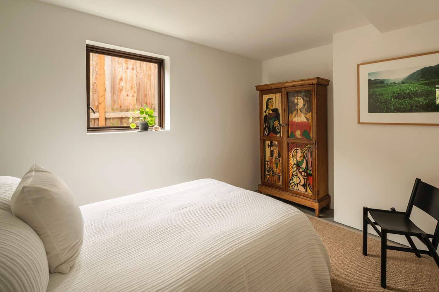contemporary-bedroom