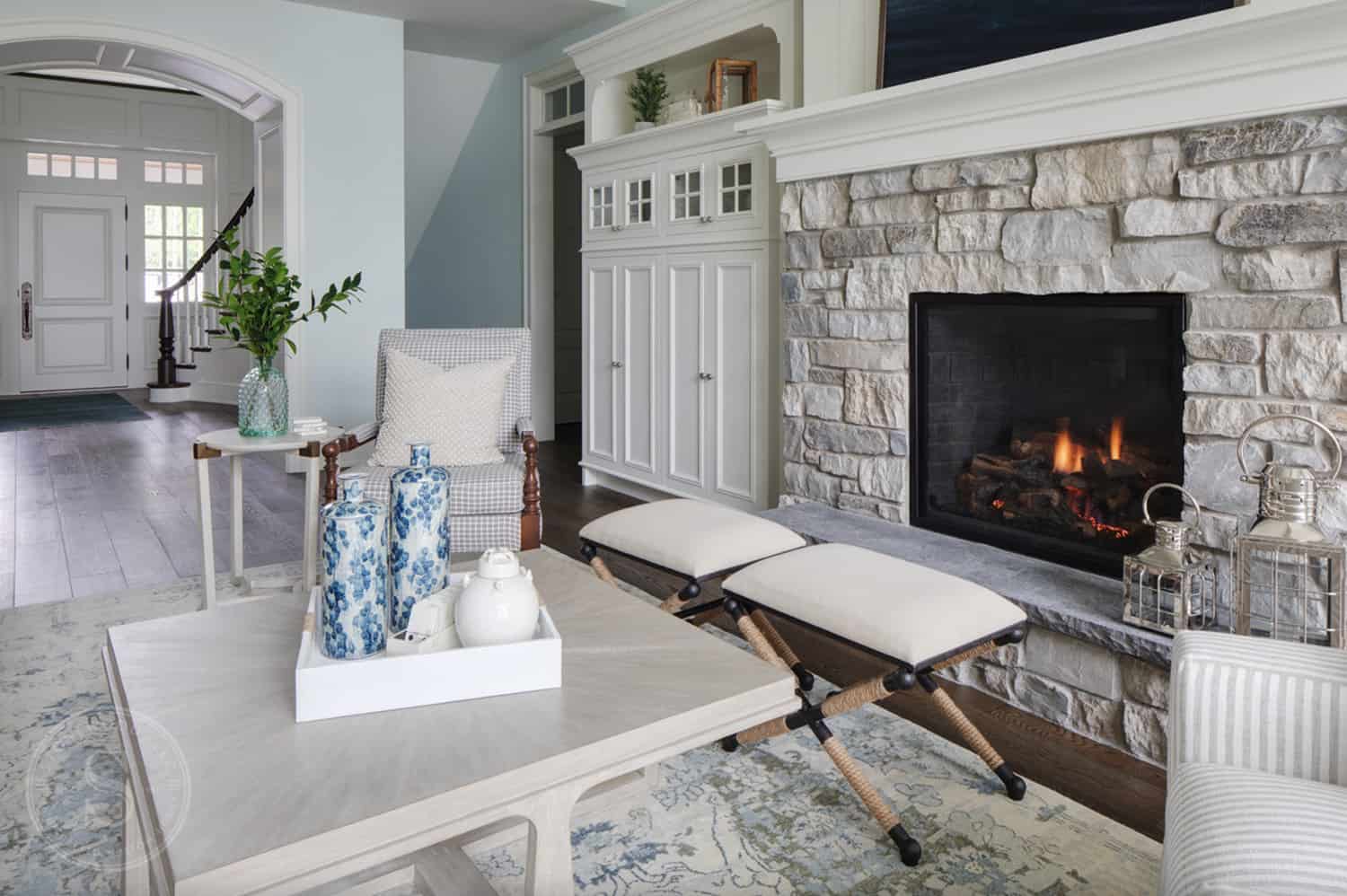 traditional-style-living-room