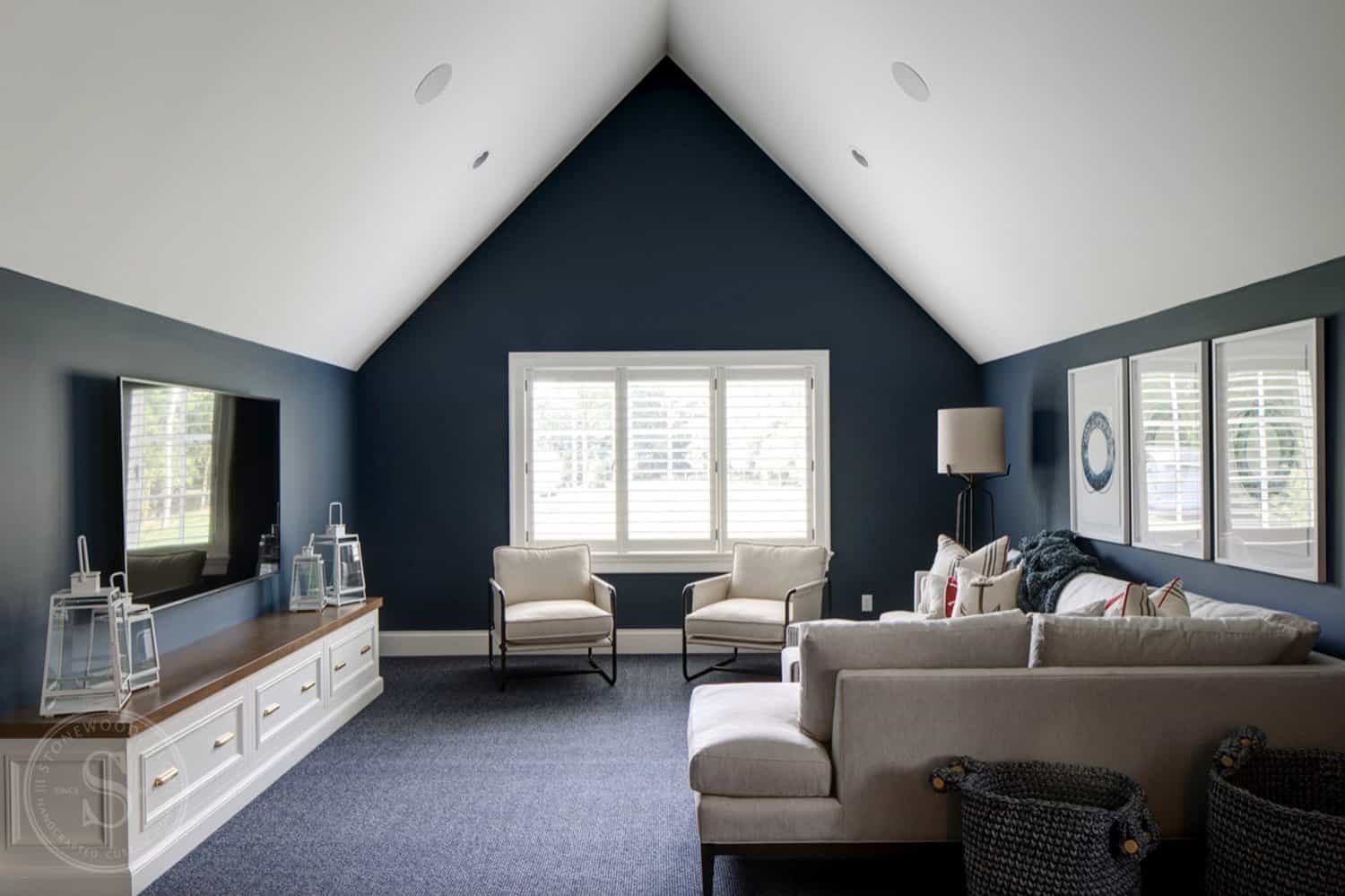 traditional-style-kids-room