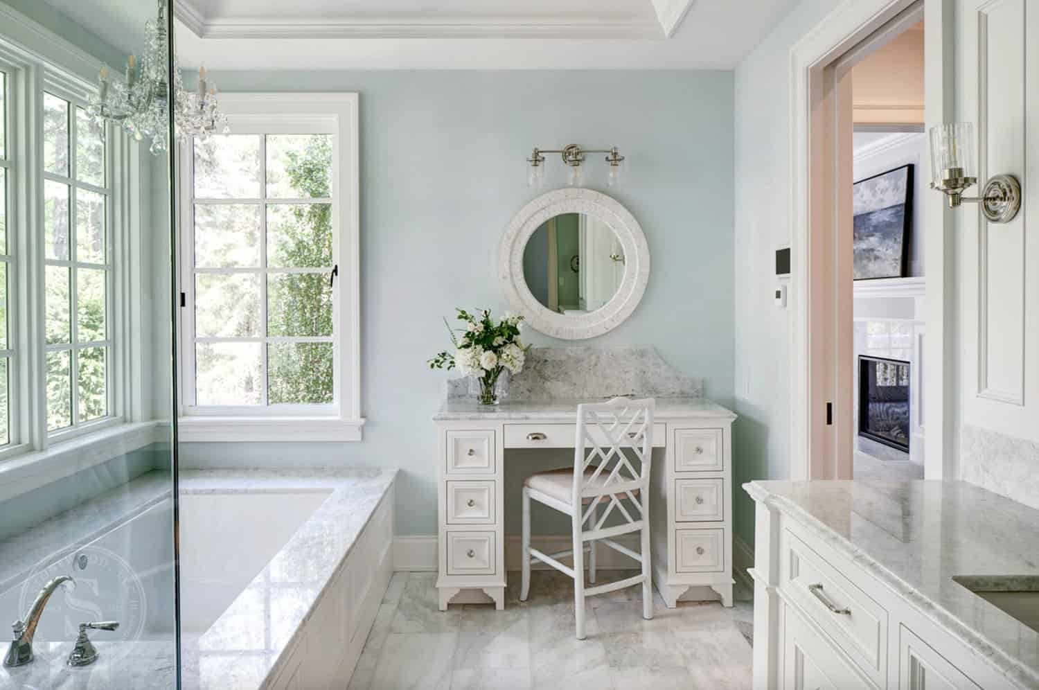 traditional-style-bathroom