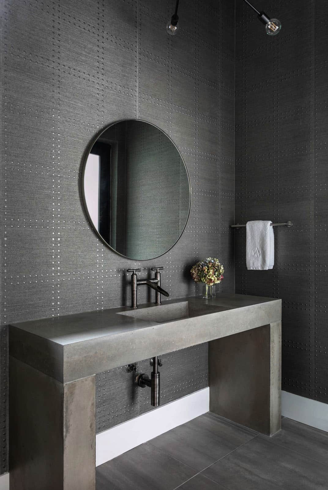 transitional-style-powder-bath