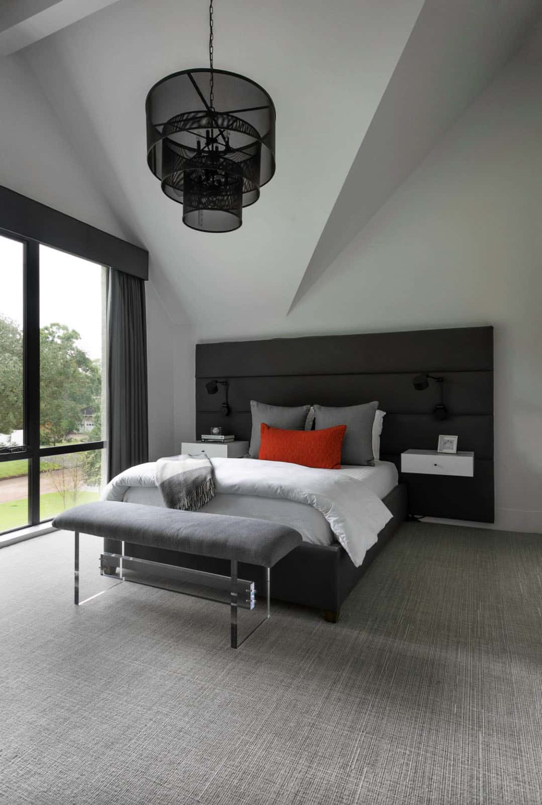 transitional-style-bedroom