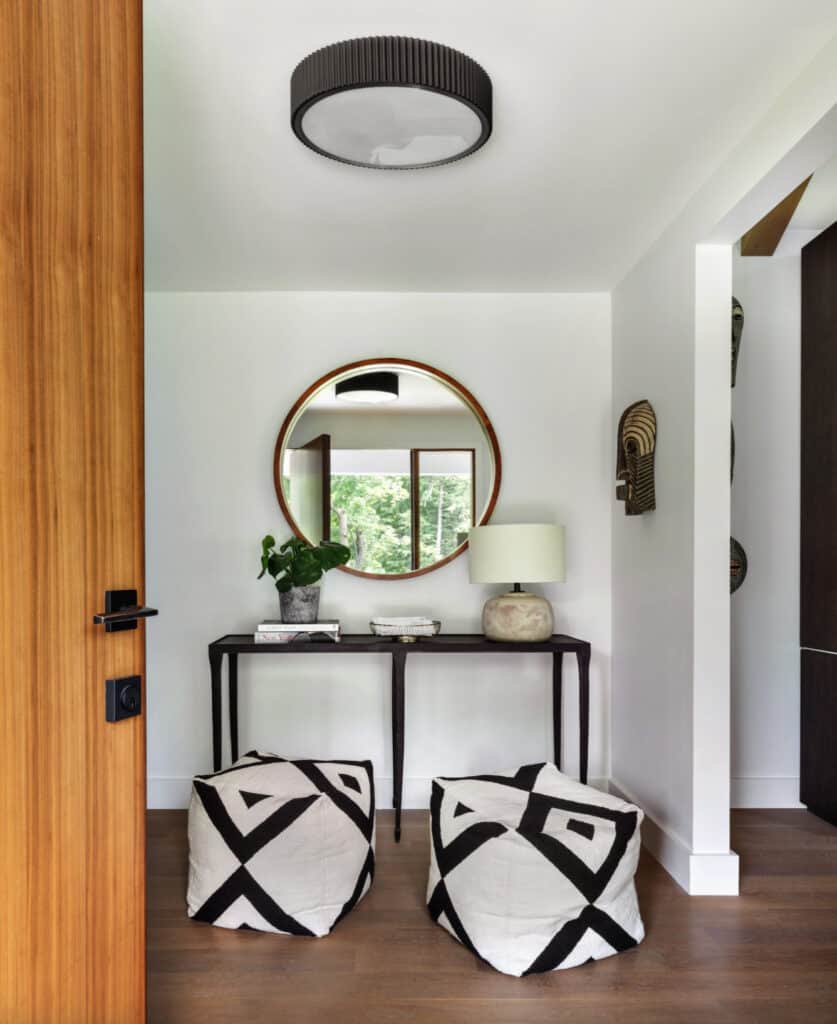 A fixer-upper gets transformed into a gorgeous dream home in New York
